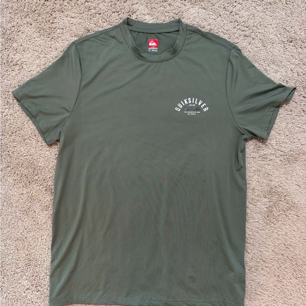 Quicksilver UPF50+ shirt size L